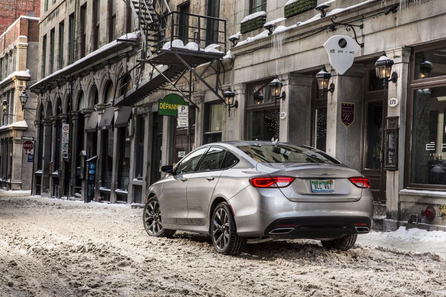  Chrysler 200S AWD (UF) 2014 года  (фото 12 из 46)